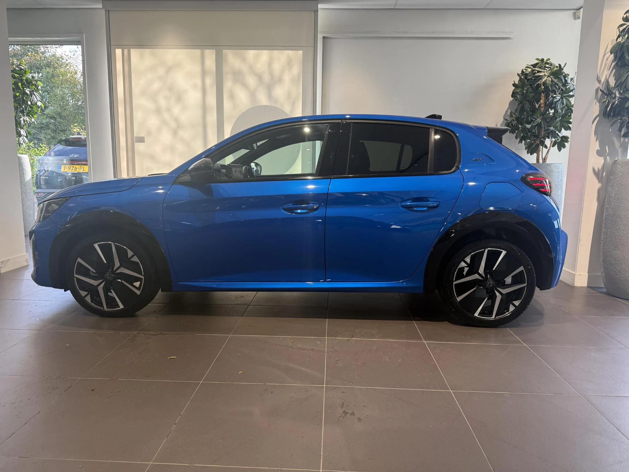 Peugeot-208-image-3