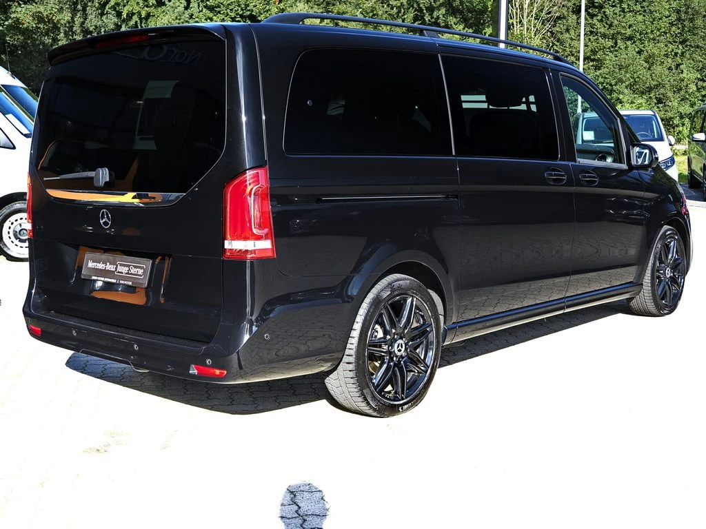 Mercedes-Benz-V-Klasse 300 d-image-4