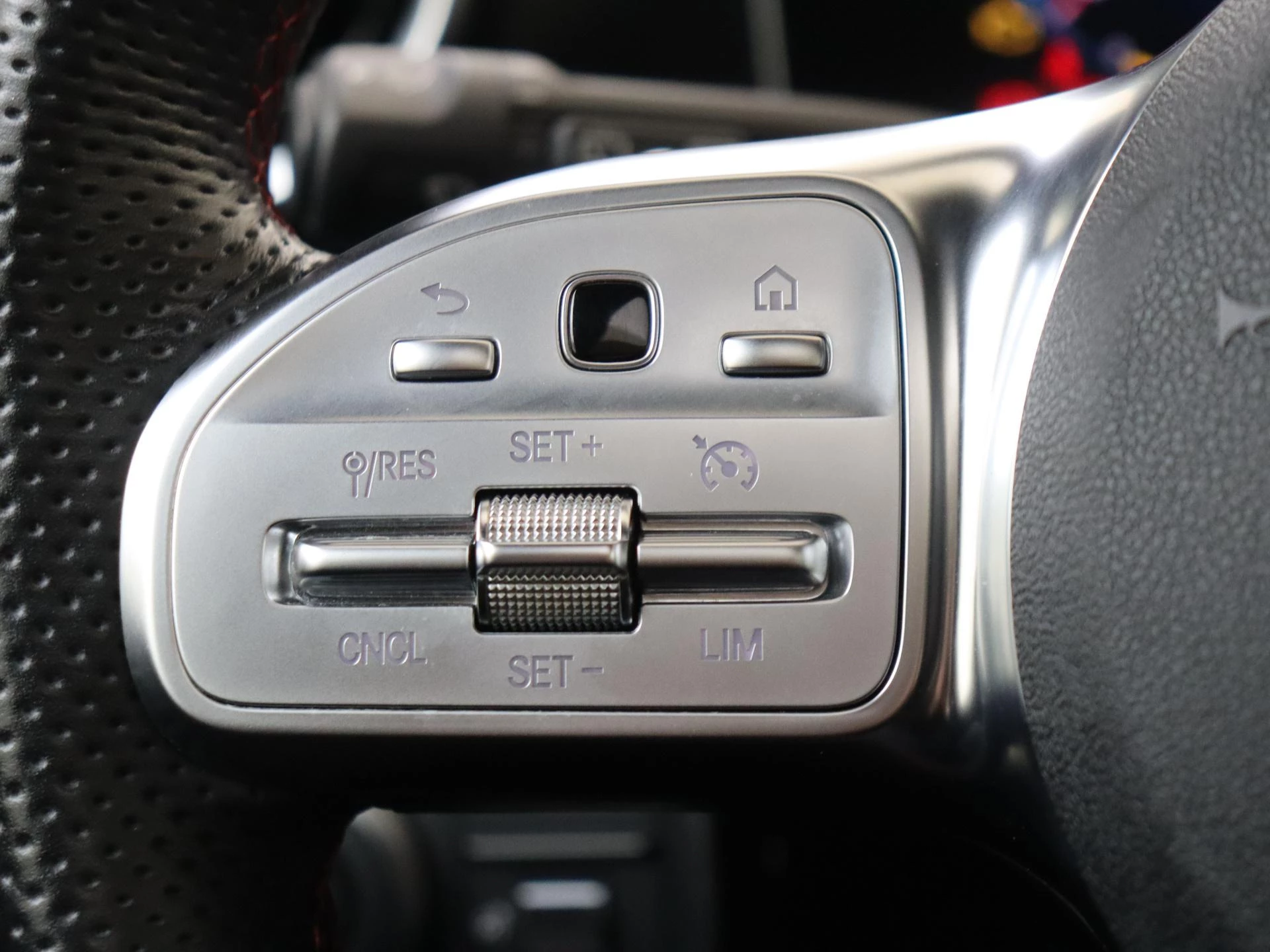 Mercedes-Benz A-Klasse 180 Business Solution AMG