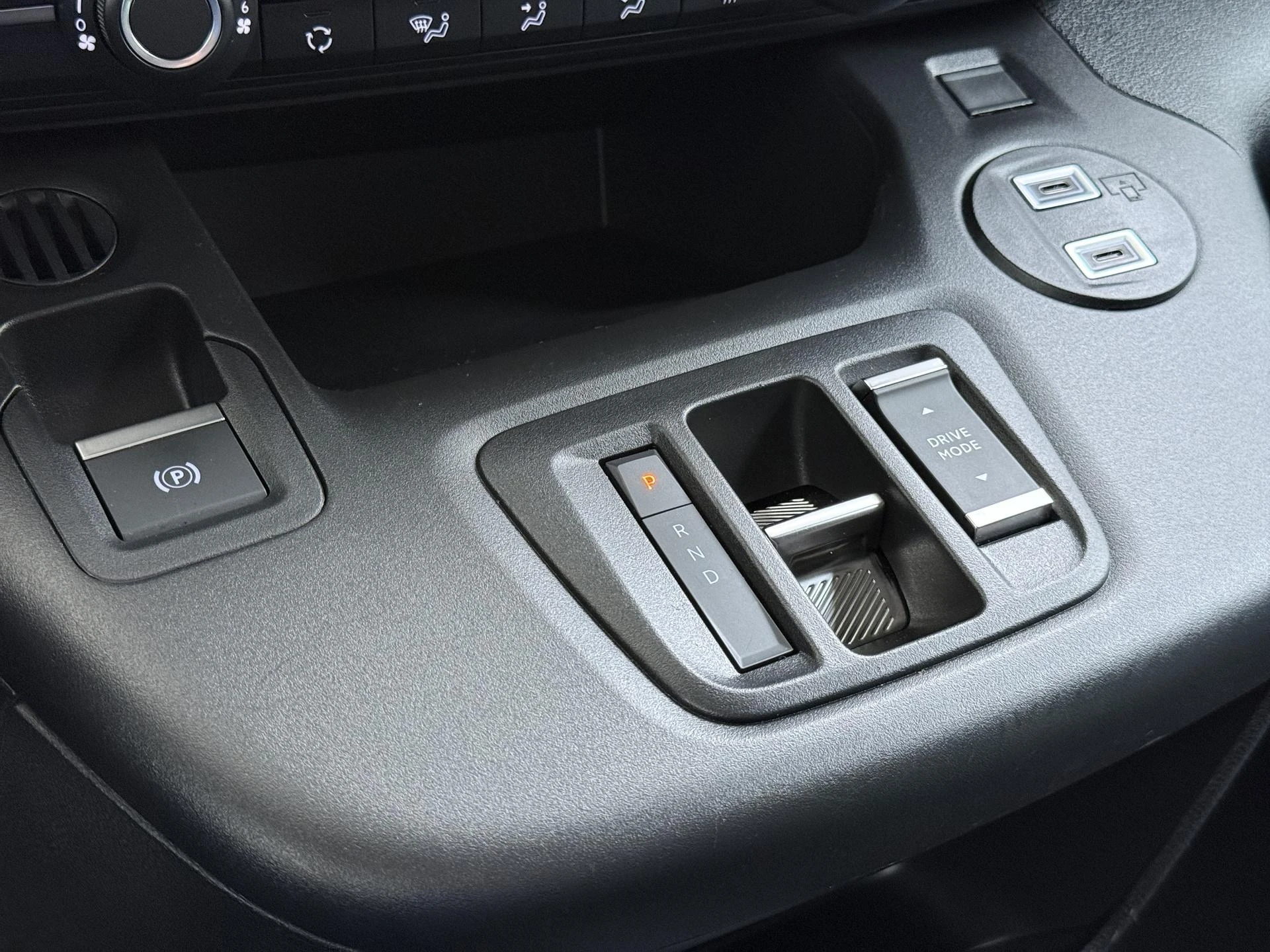 Opel-Combo-e-image-24