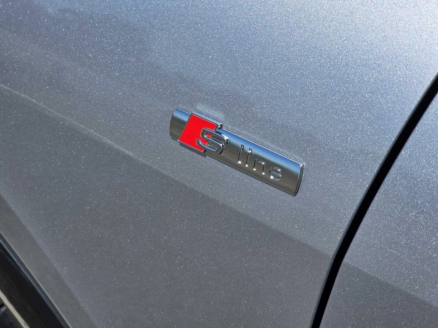 Audi-Q4 e-tron-image-42