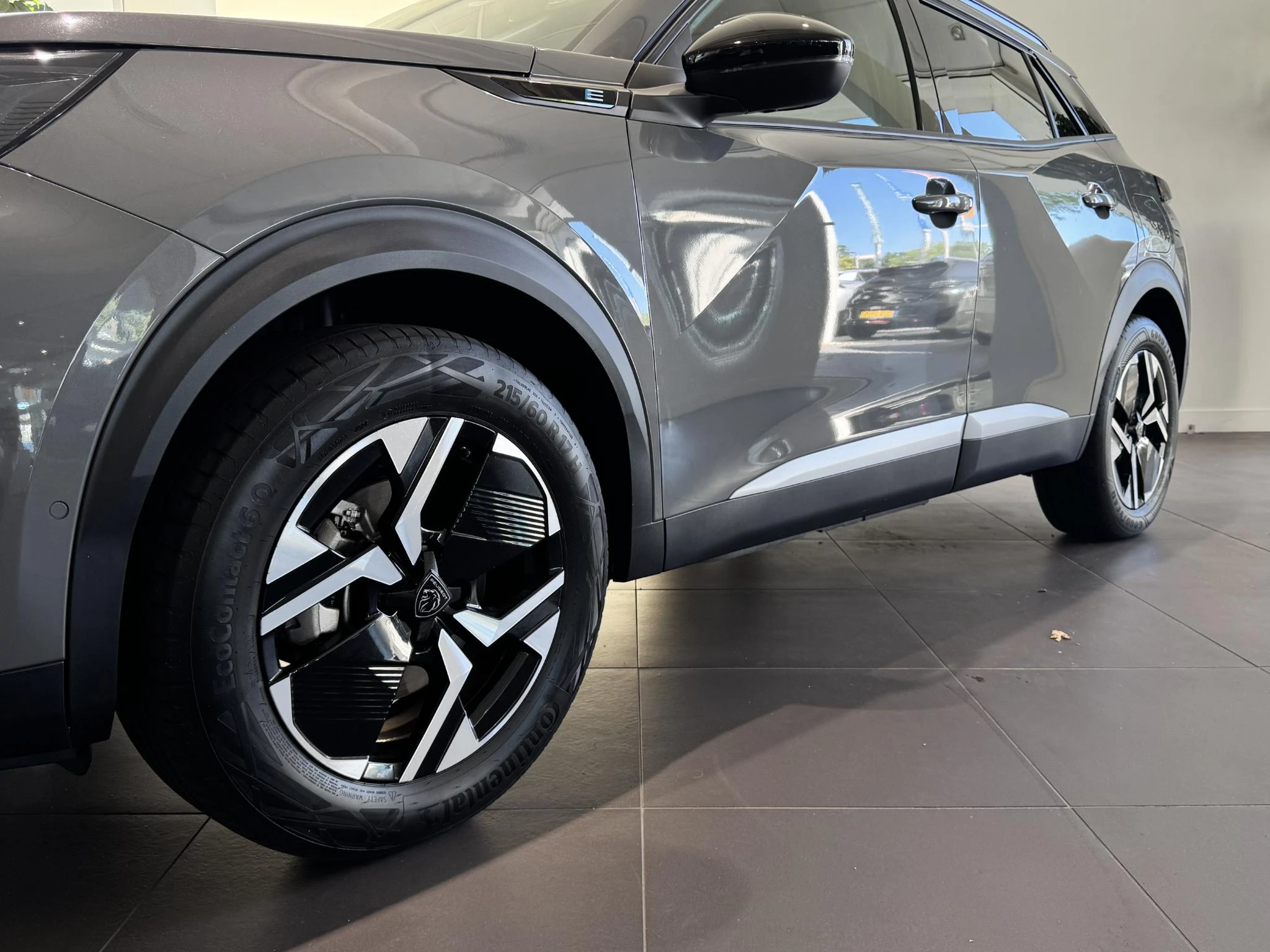 Peugeot e-2008 EV Allure Avantage 54 kWh