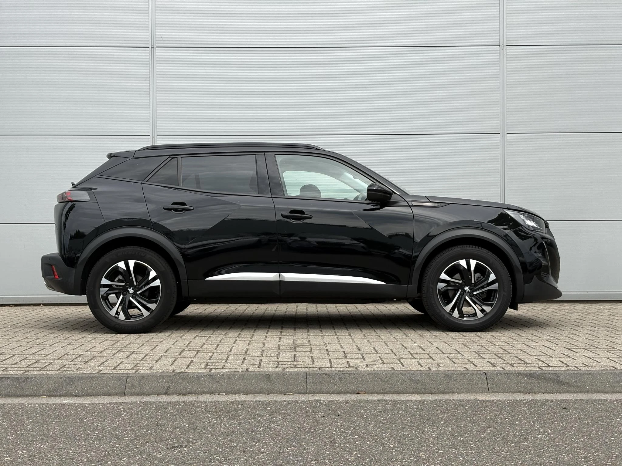 Peugeot 2008 1.2 PureTech Allure Pack