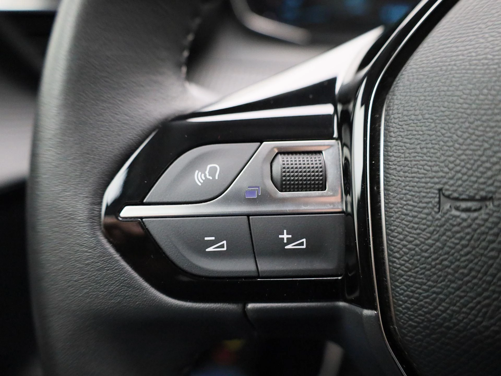 Peugeot e-208 EV Active 50 kWh