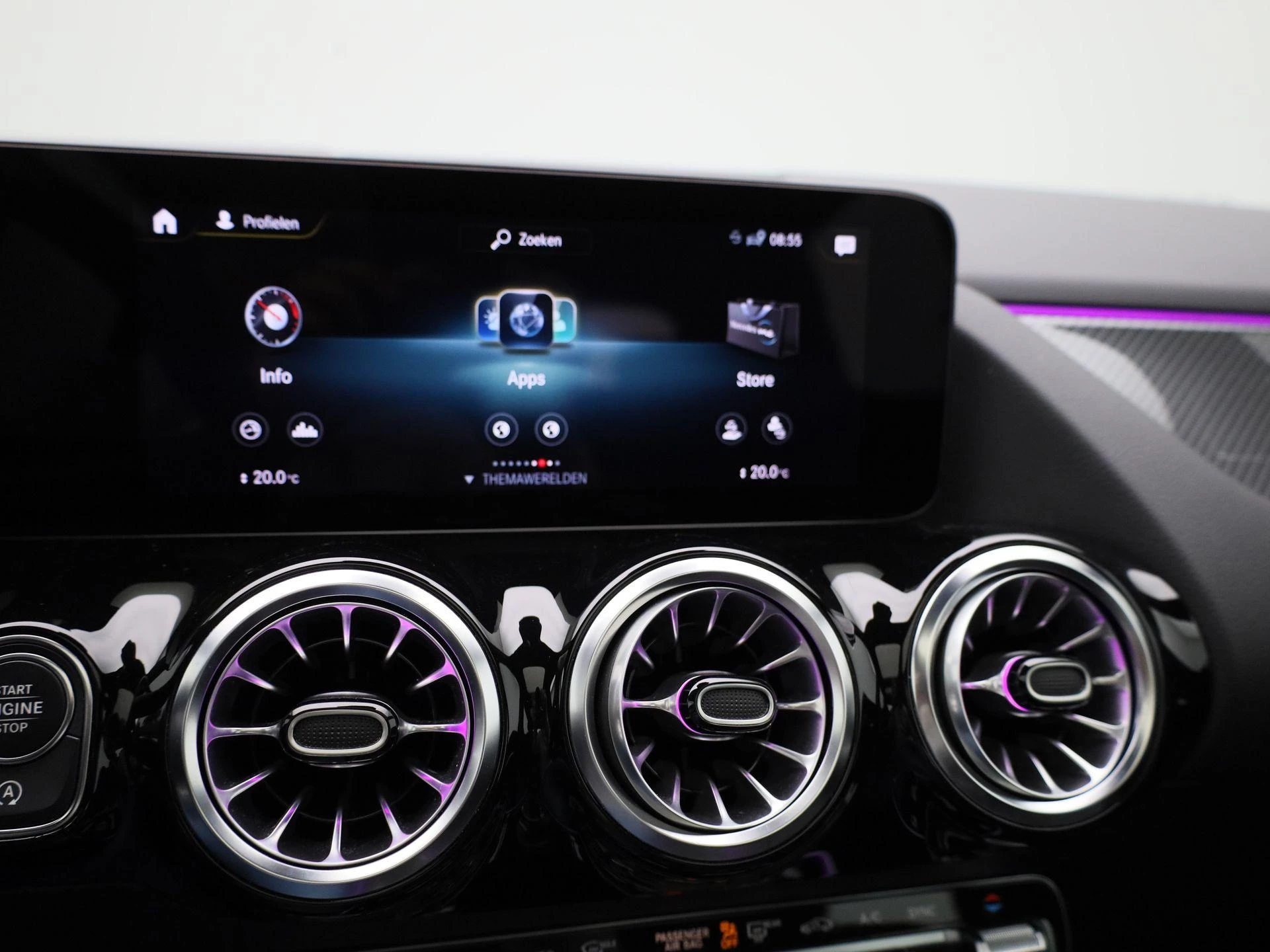 Mercedes-Benz-B-Klasse-image-18