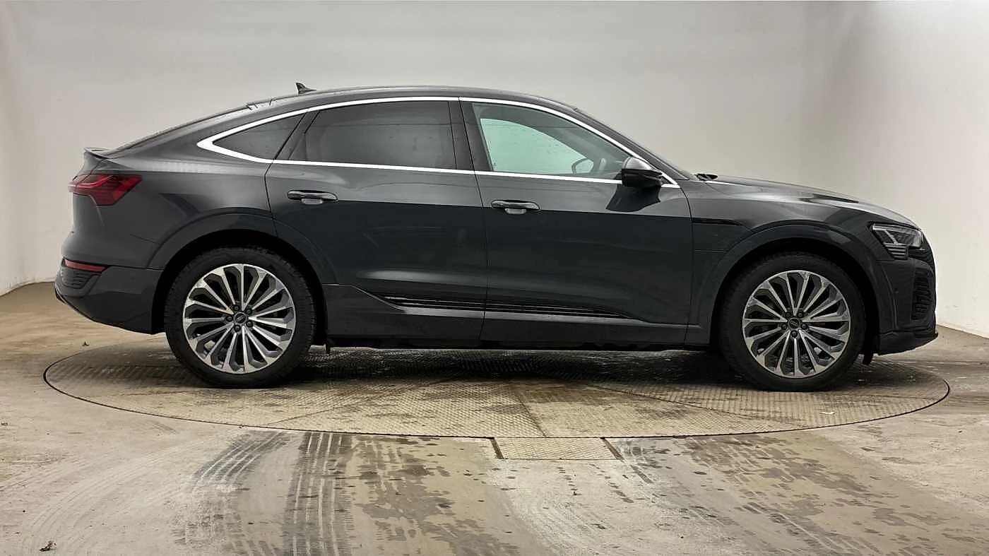 Audi-Q8 Sportback e-tron-image-3