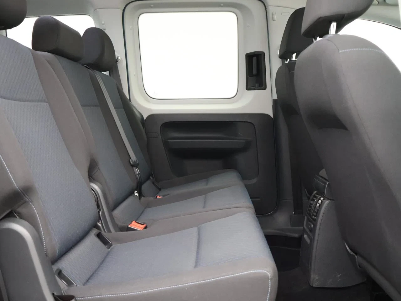 Volkswagen Caddy CNG 1.4 TGI Trendline *DSG*NAVI*TREKHAAK*AUTOCLIMA*CRUIZE*...