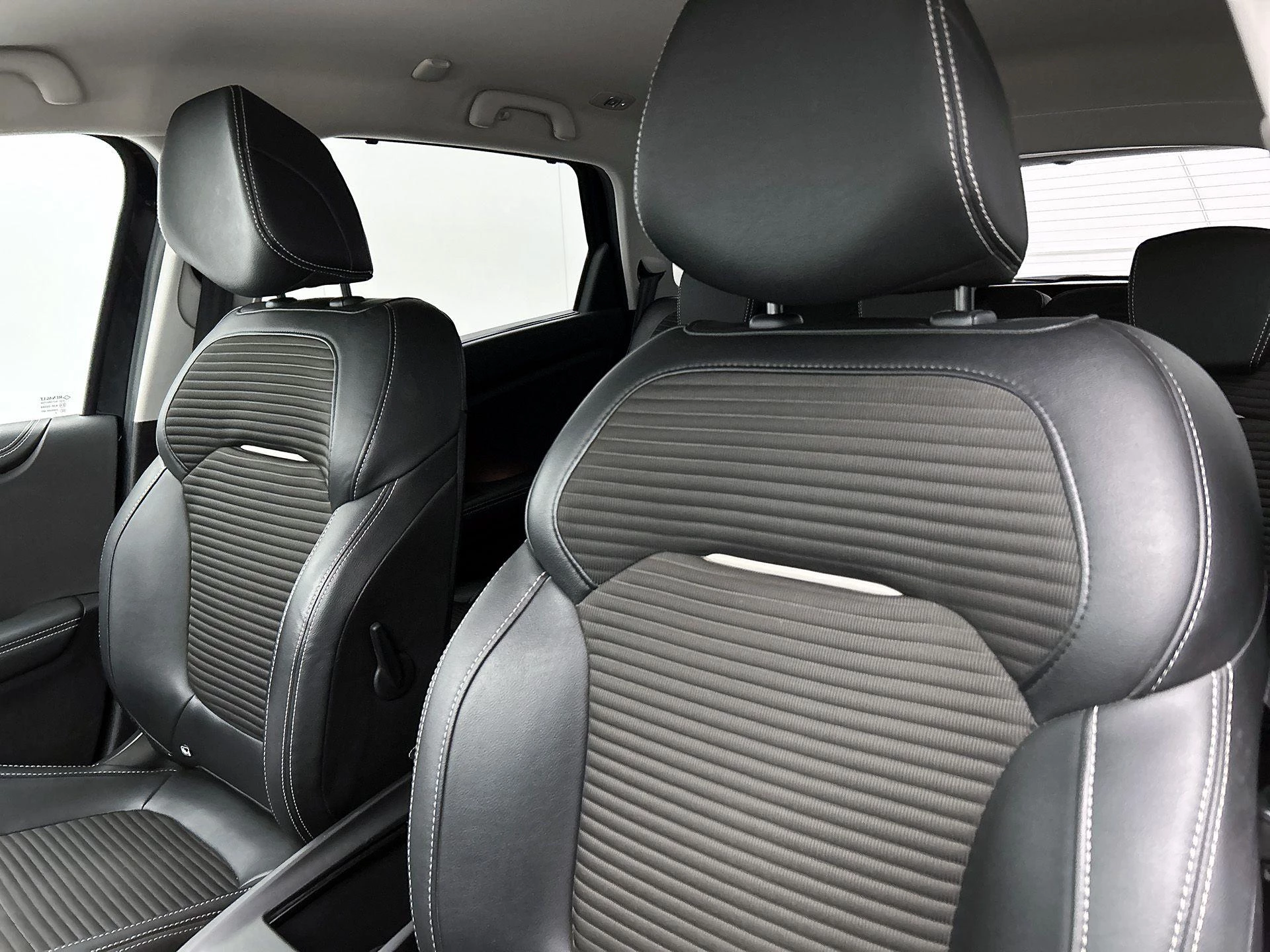 Renault-Scénic-image-15