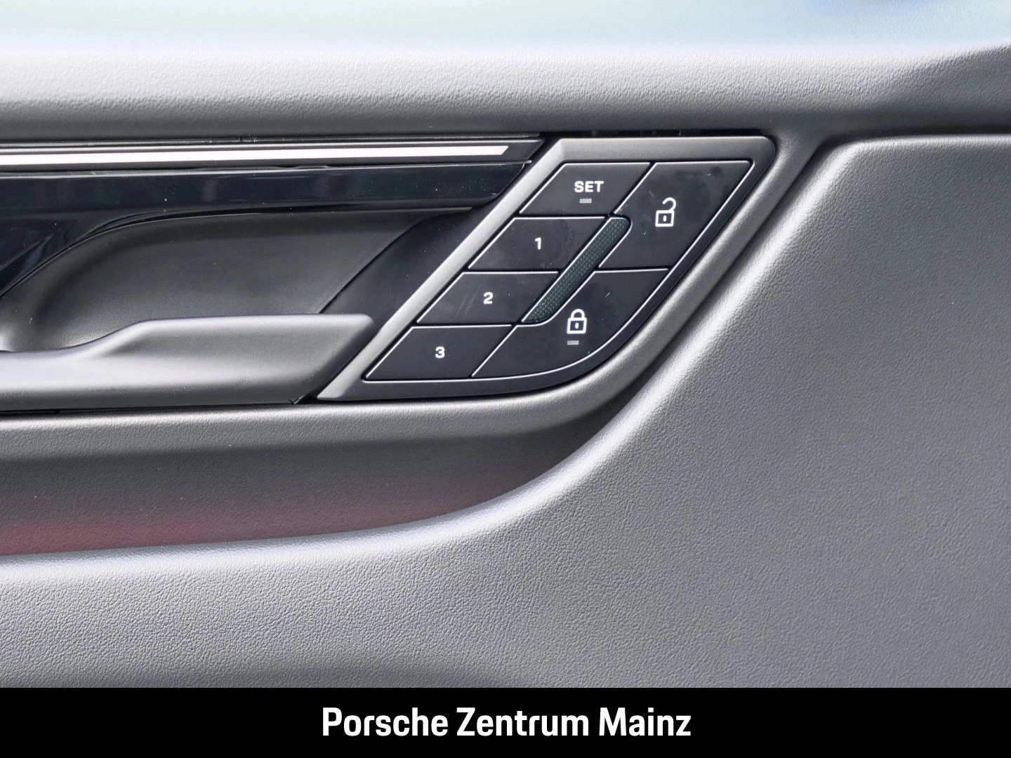 Porsche-Macan-image-25