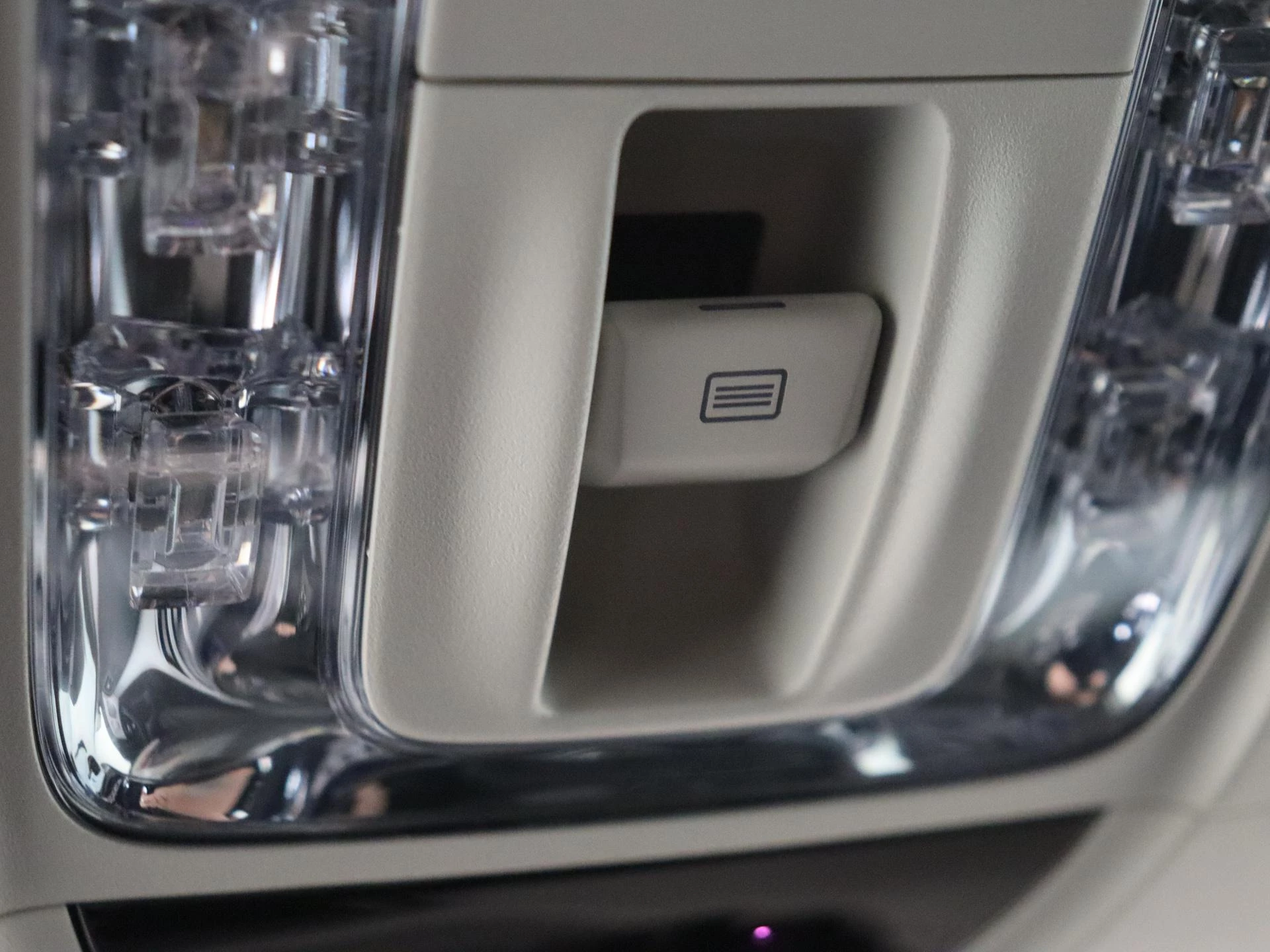 Mercedes-Benz-GLE-image-34