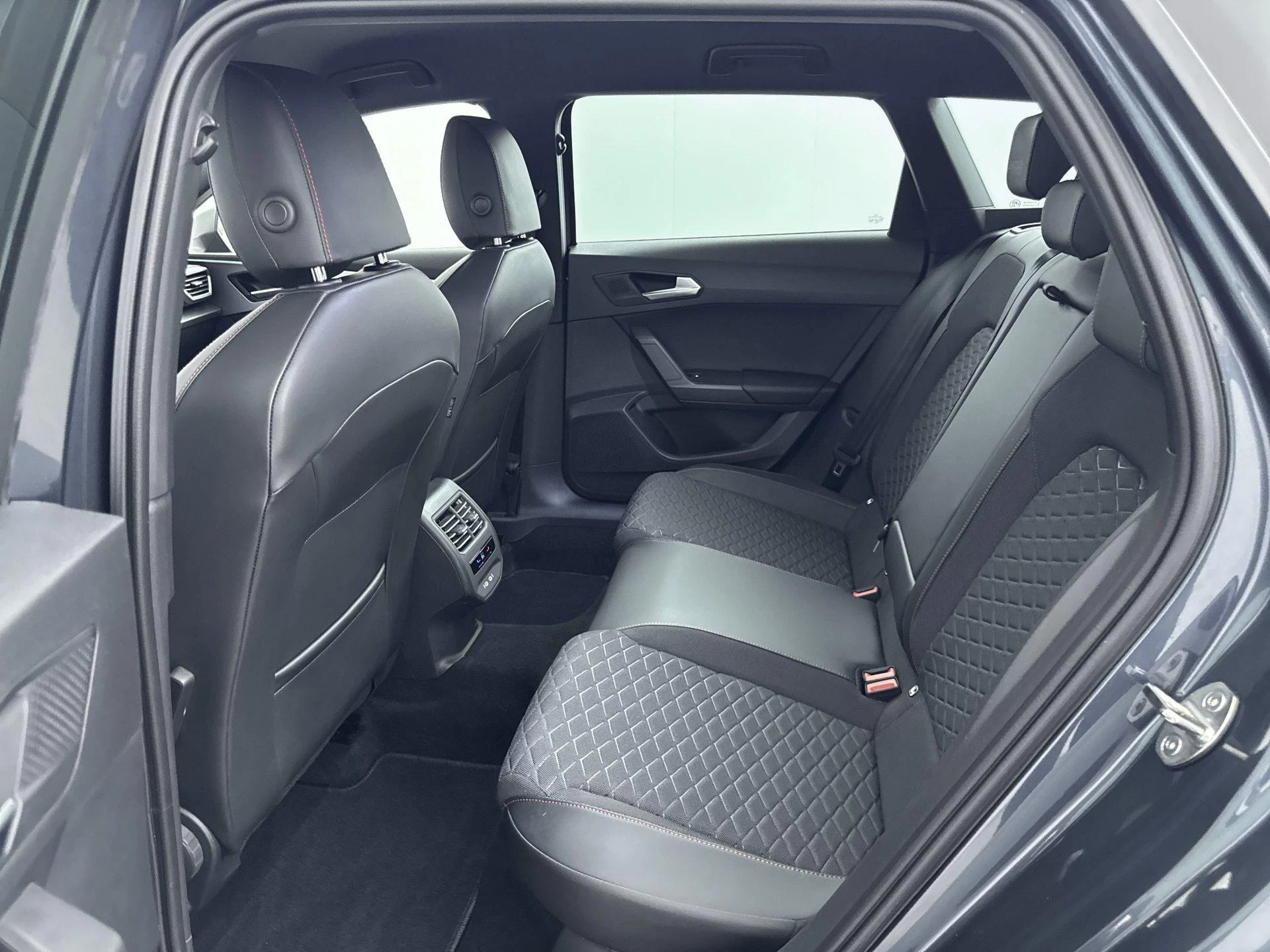 SEAT-Leon-image-25