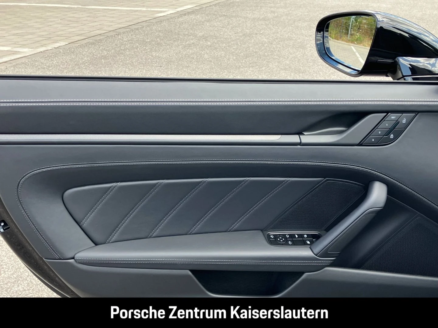 Porsche-911-image-21