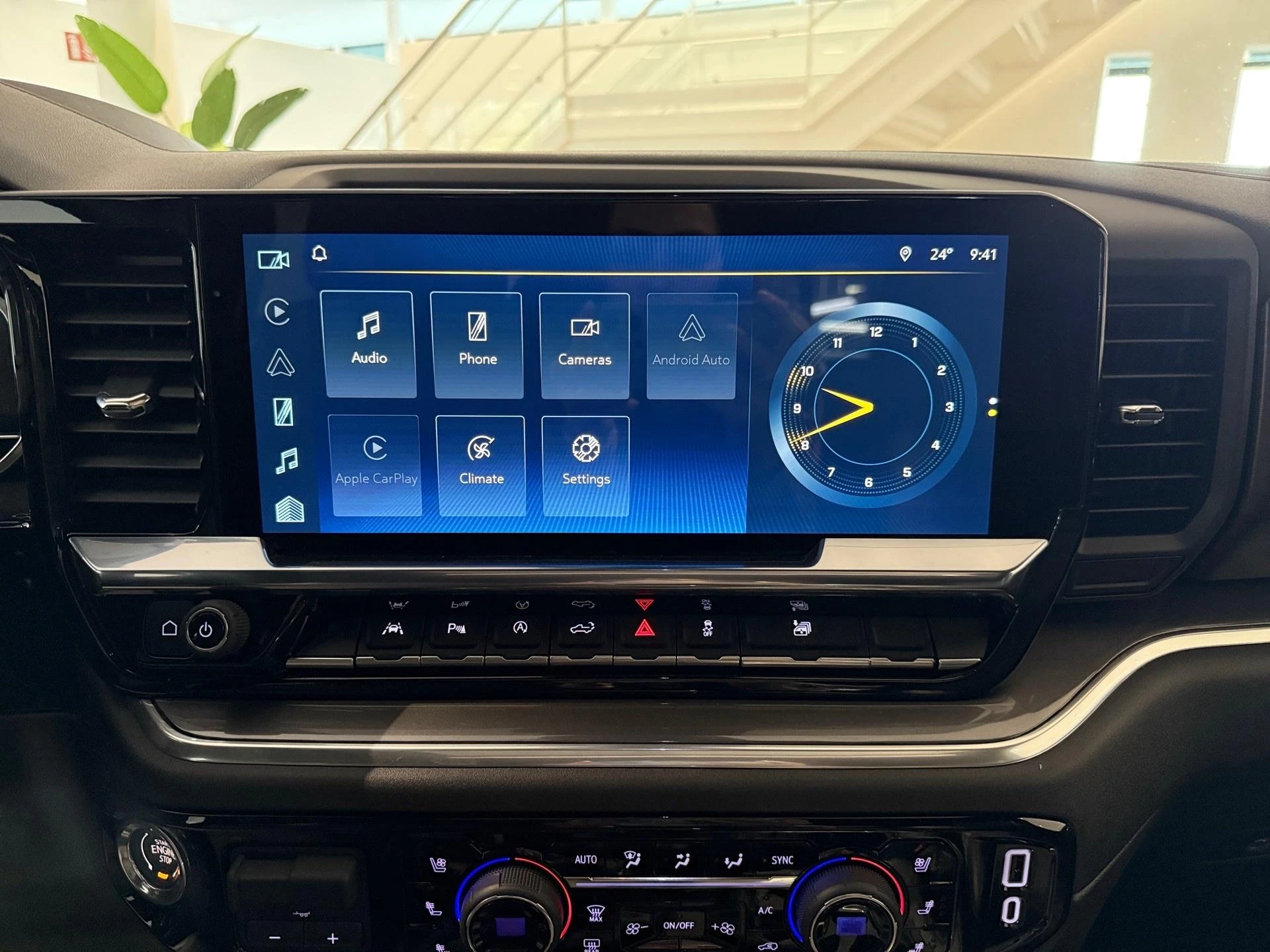 Chevrolet-Silverado-image-9