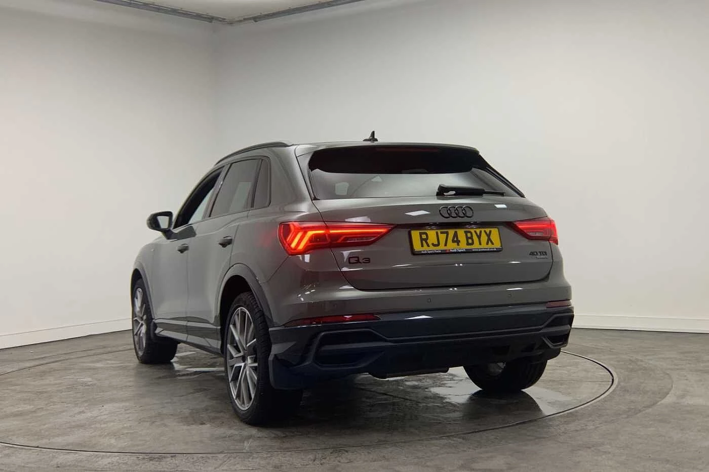 Audi-Q3-image-2