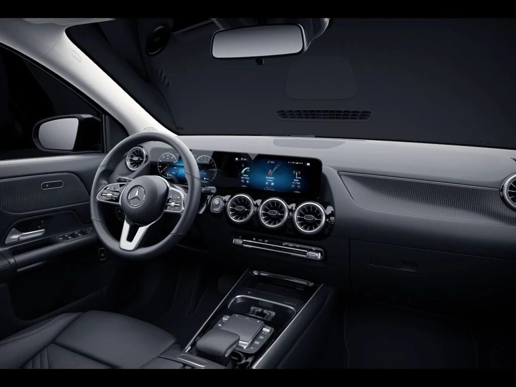 Mercedes-Benz-GLA 250 e-image-12