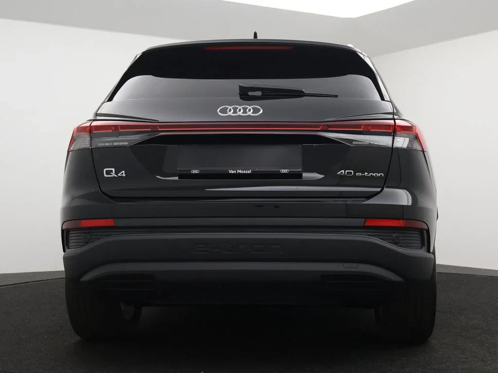 Audi-Q4 e-tron-image-12