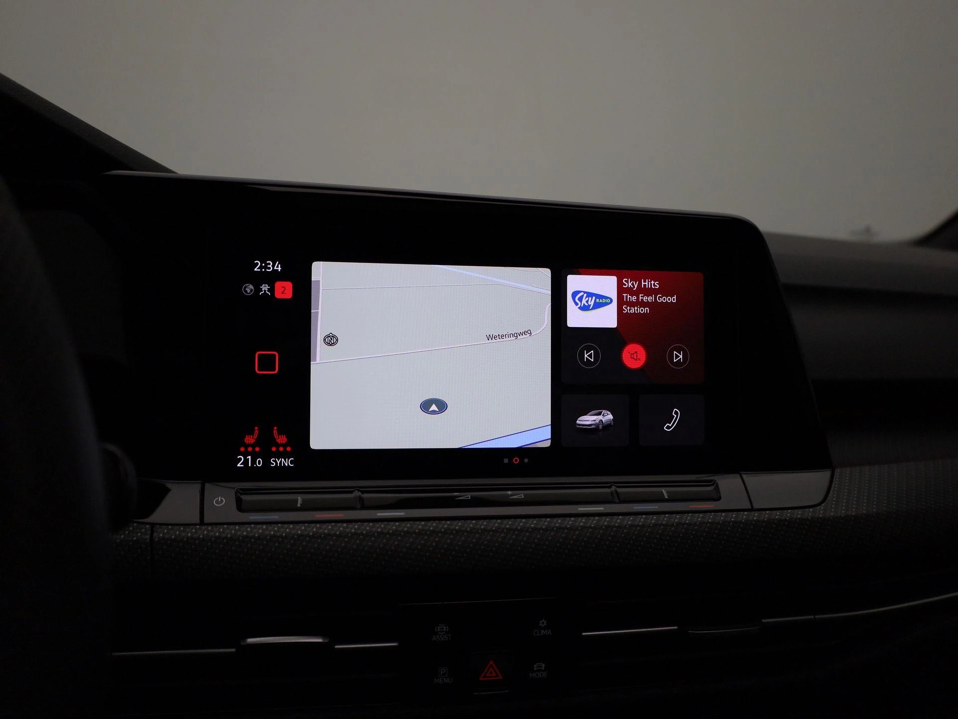 Volkswagen-Golf-image-16