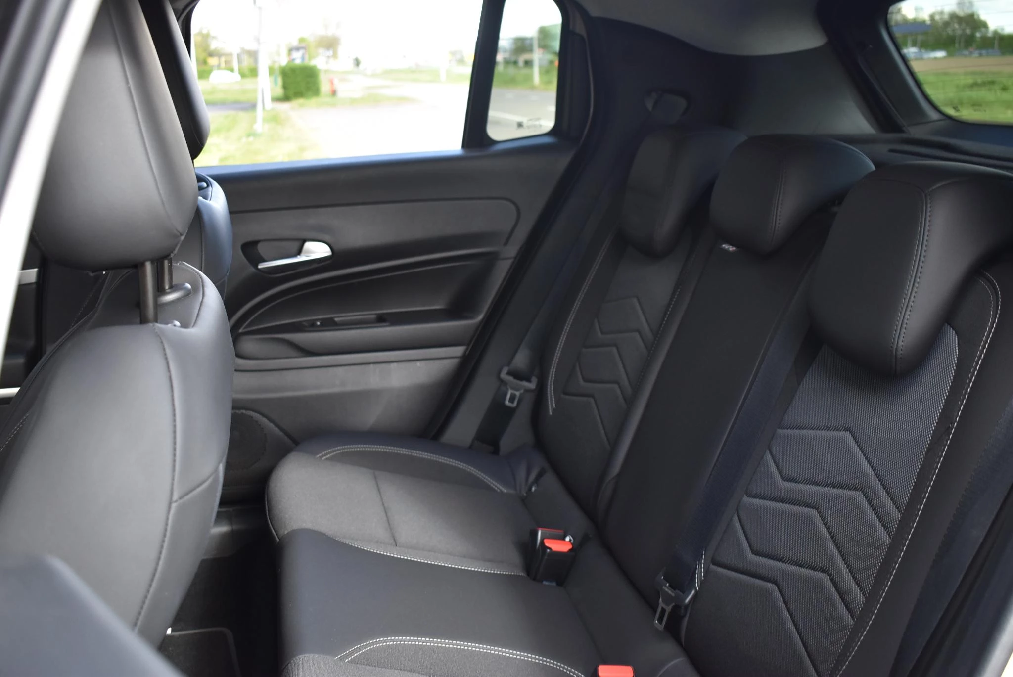 Jeep-Avenger-image-8