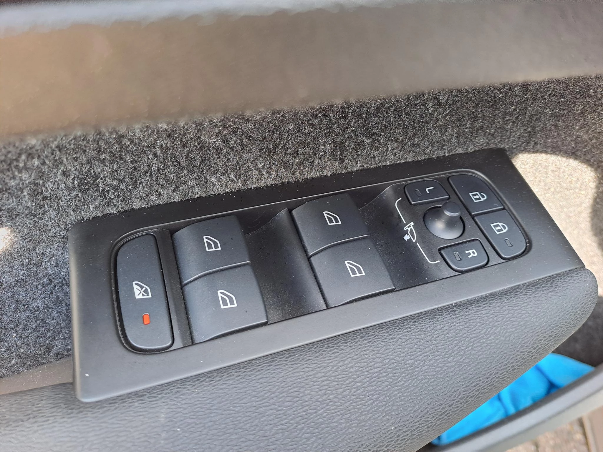 Volvo XC40 1.5 T5 Recharge R-Design