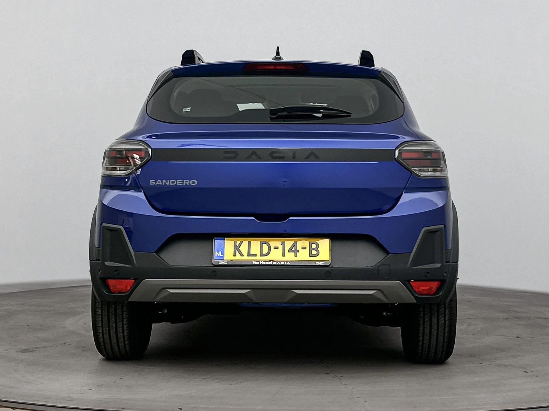 Dacia-Sandero Stepway-image-2