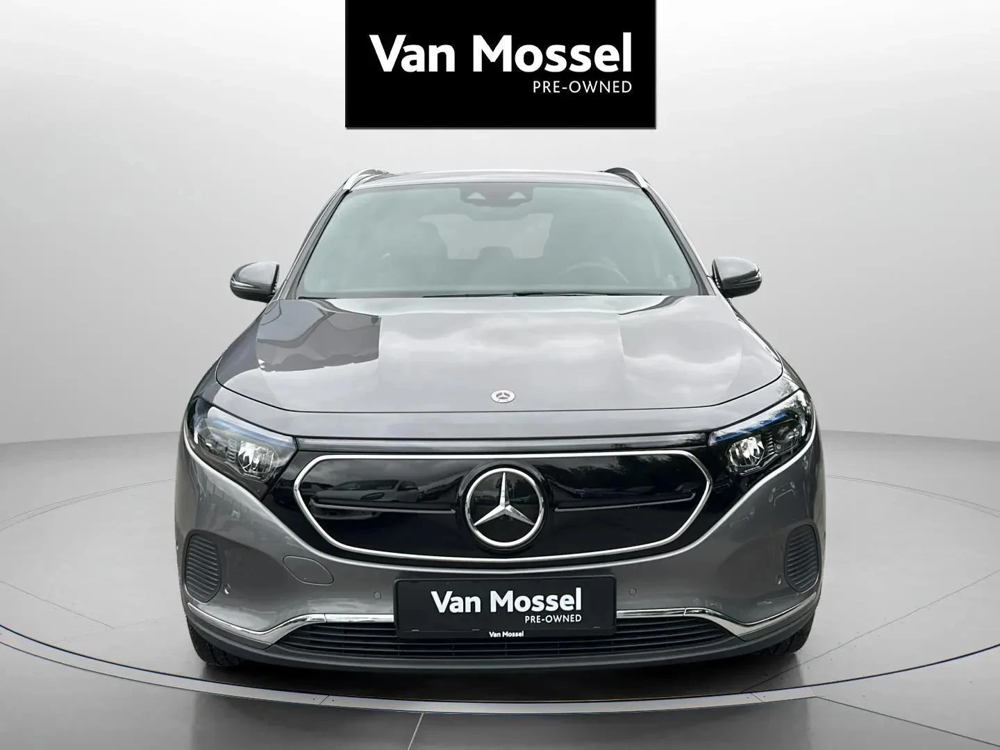 Mercedes-Benz-EQA-image-1