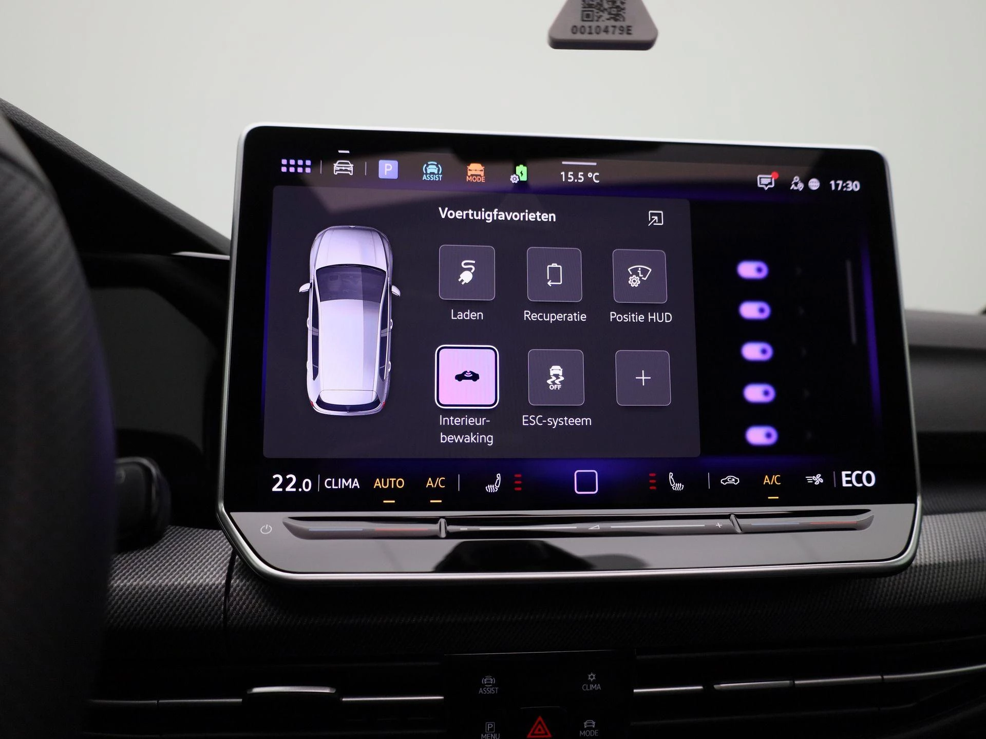 Volkswagen-Golf-image-28