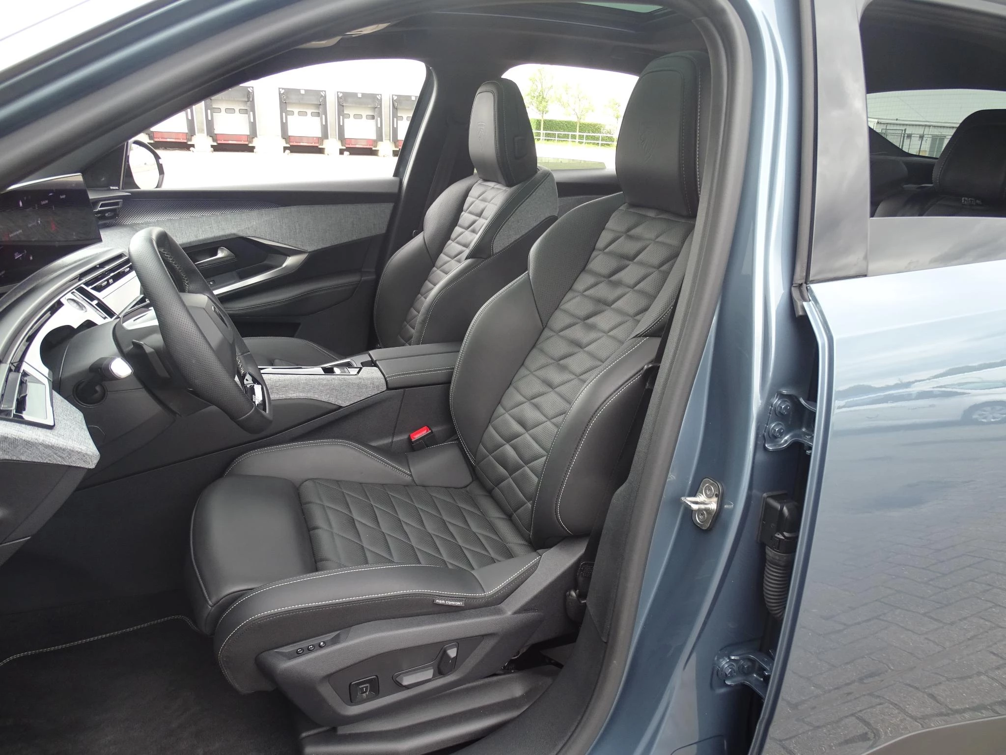 Peugeot 3008 1.2 HYBRID DSC6 GT+leder+pano dak+trekhaak