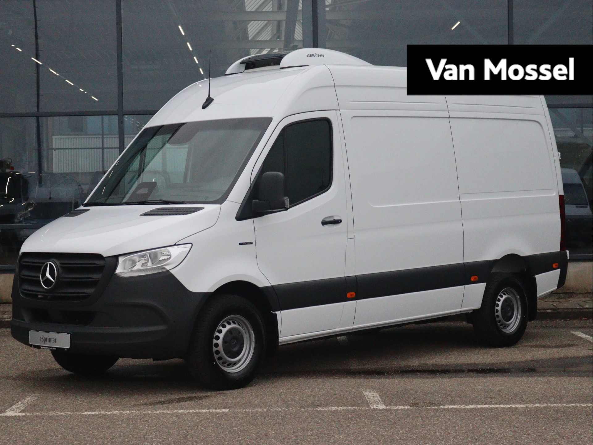 Mercedes-Benz-eSprinter-image-0