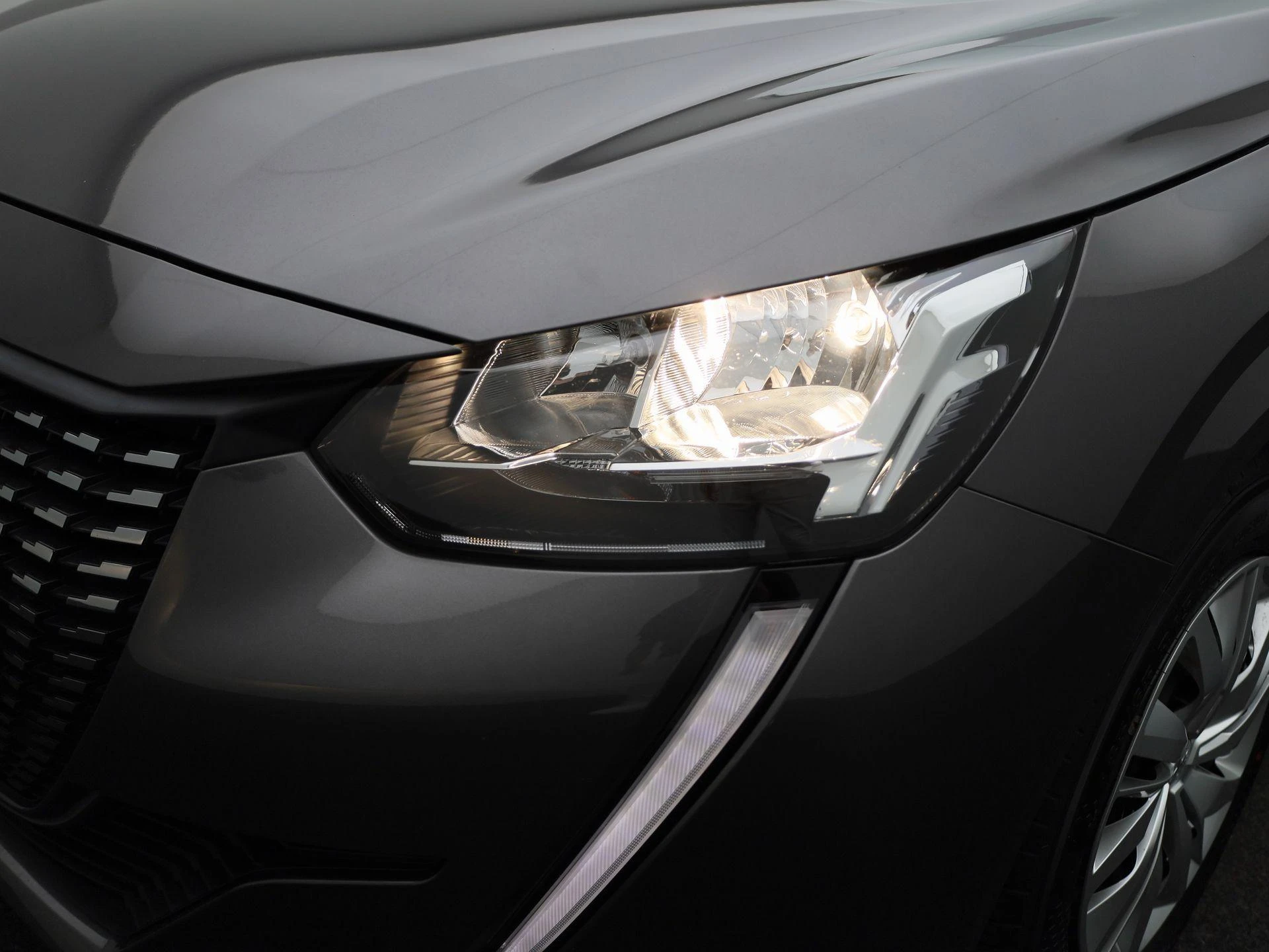 Peugeot-208-image-14