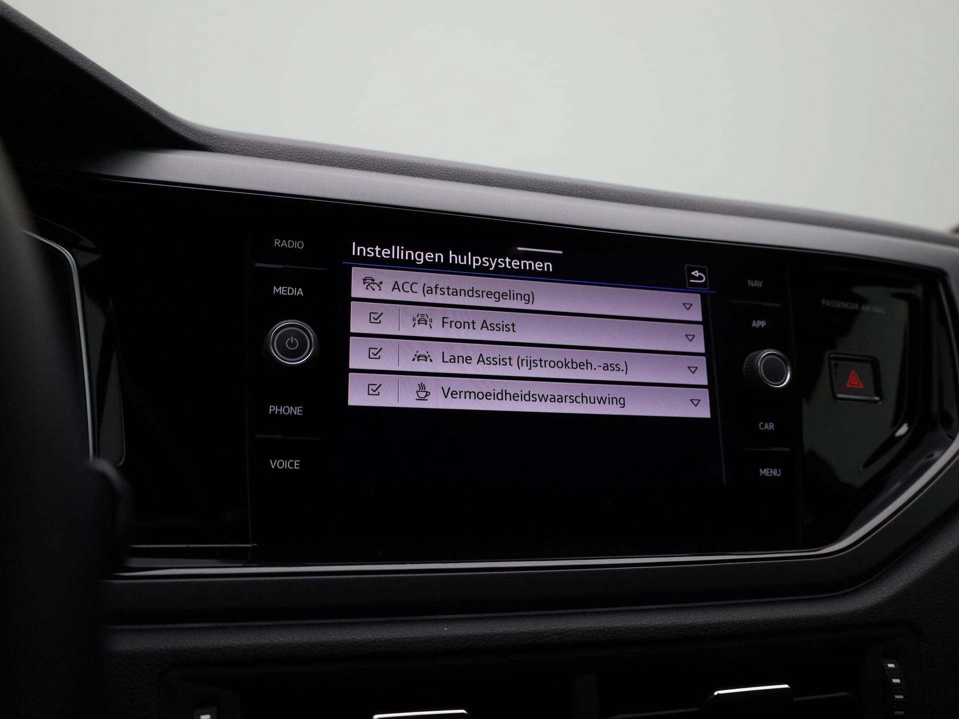 Volkswagen-Polo-image-28