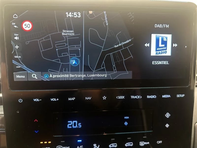 Hyundai-Staria-image-1