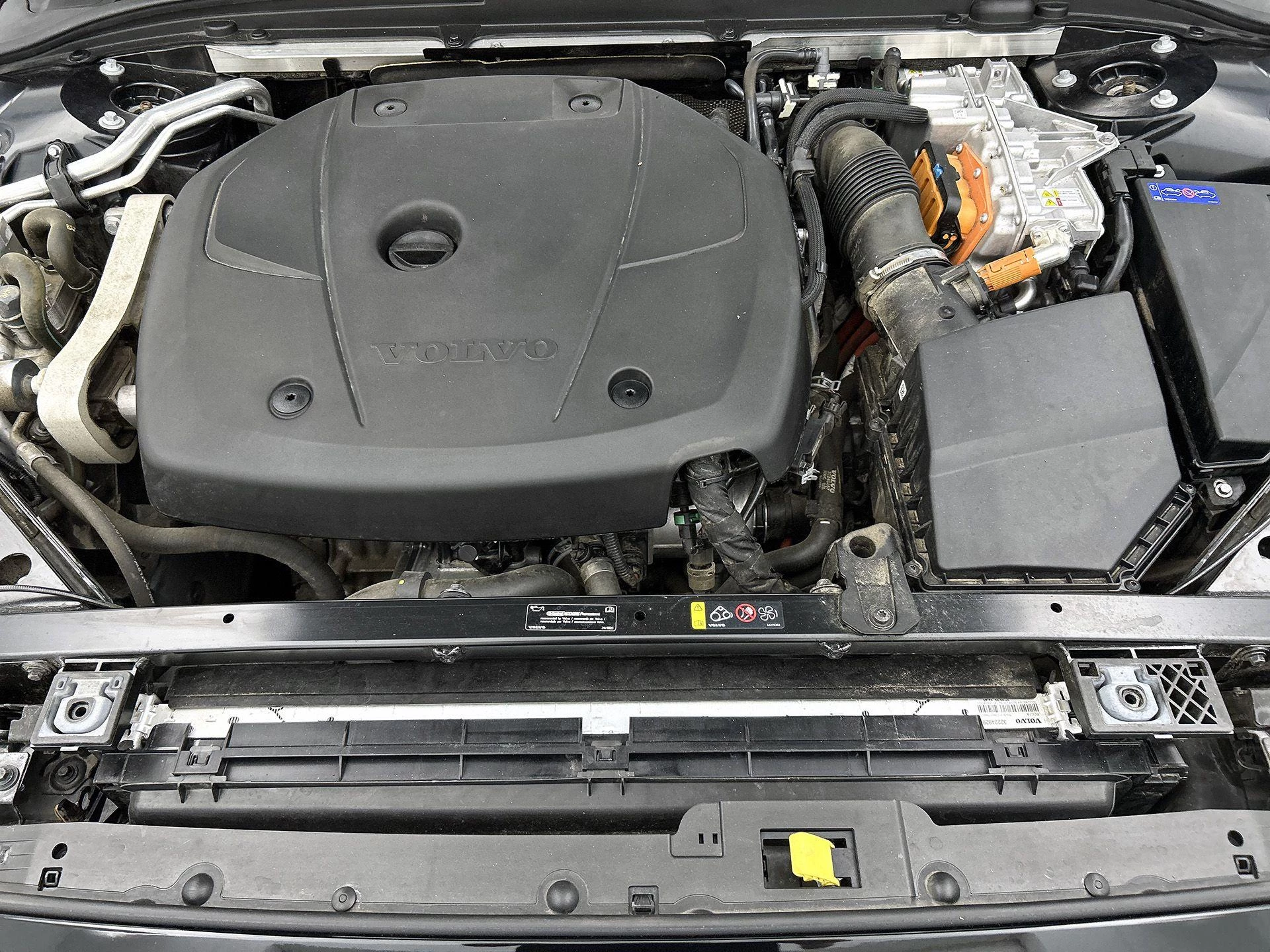 Volvo V60 T6 PHEV 4x4 Core Aut.