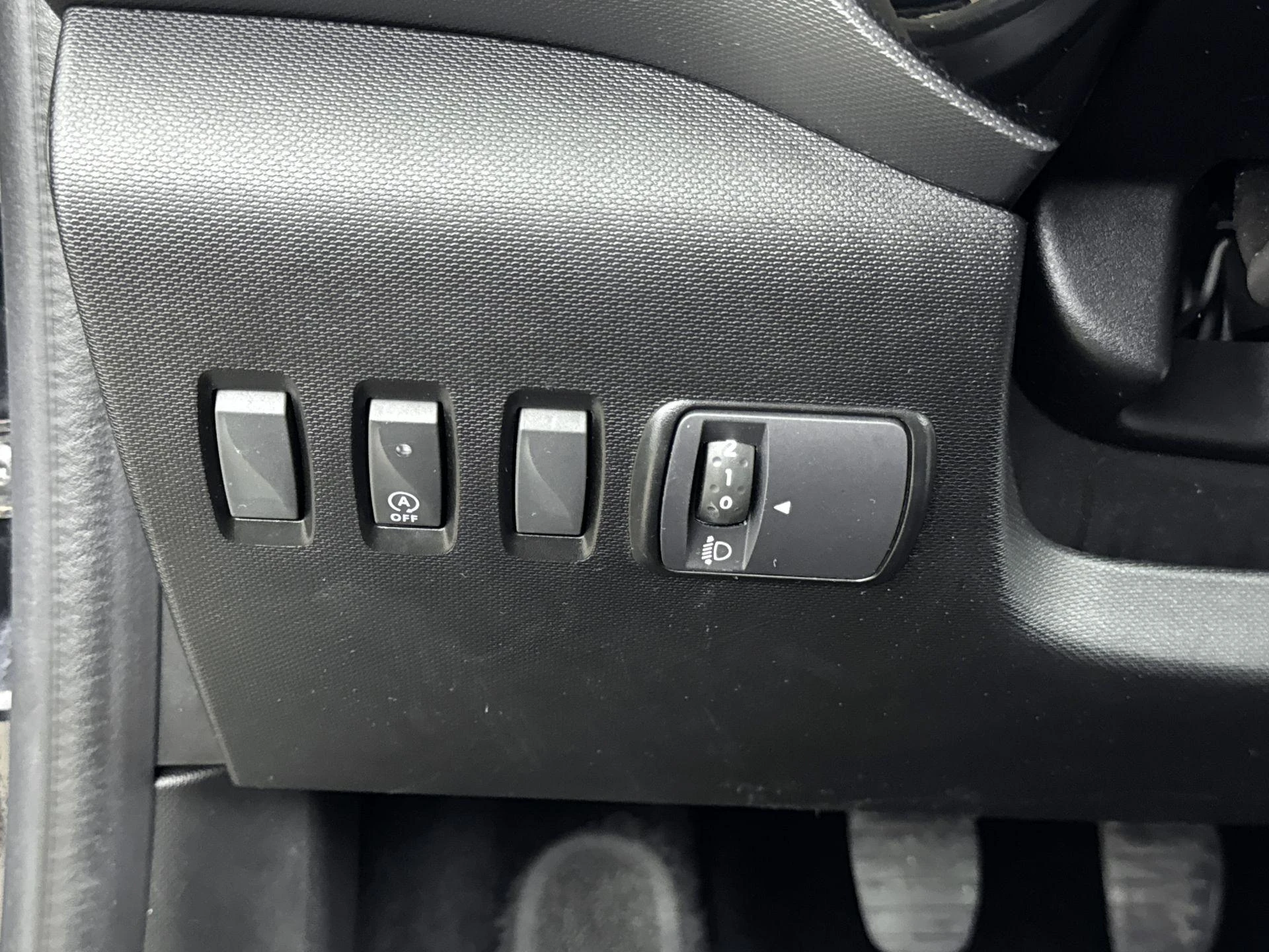 Renault-Twingo-image-14