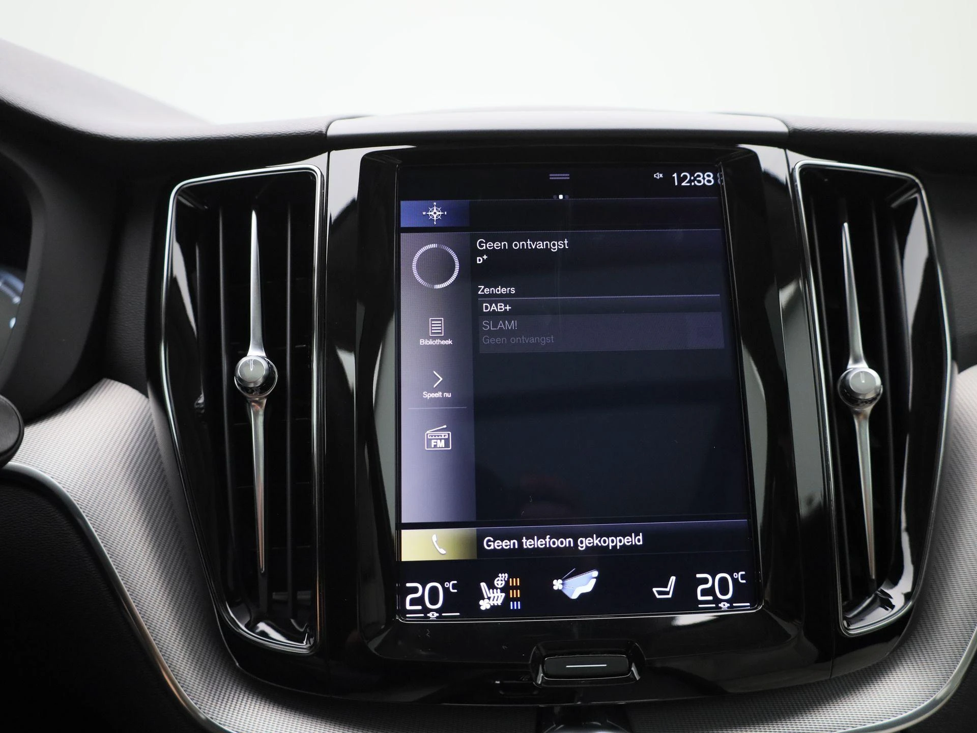 Volvo-XC60-image-21