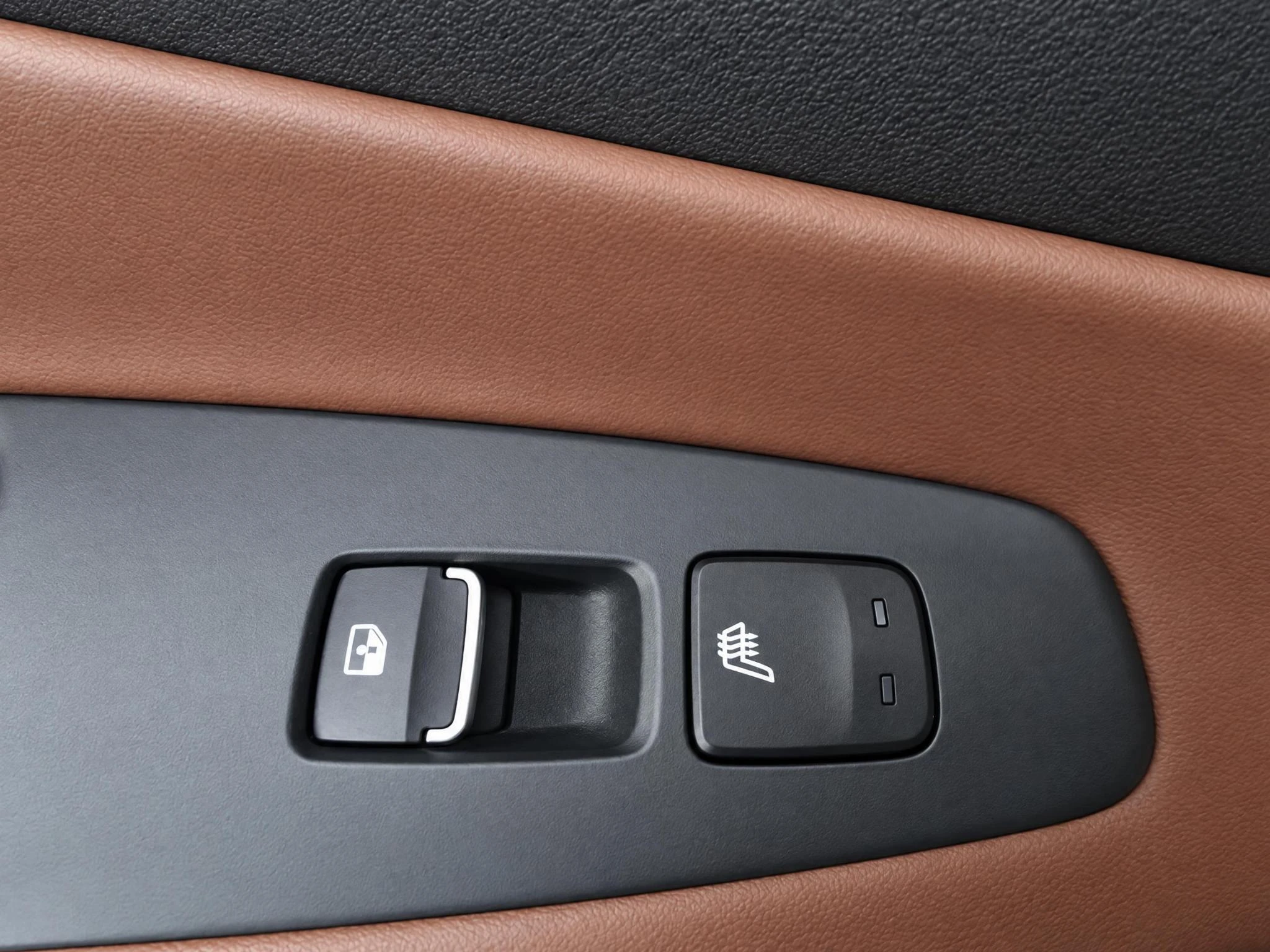 Hyundai-Santa Fe-image-23