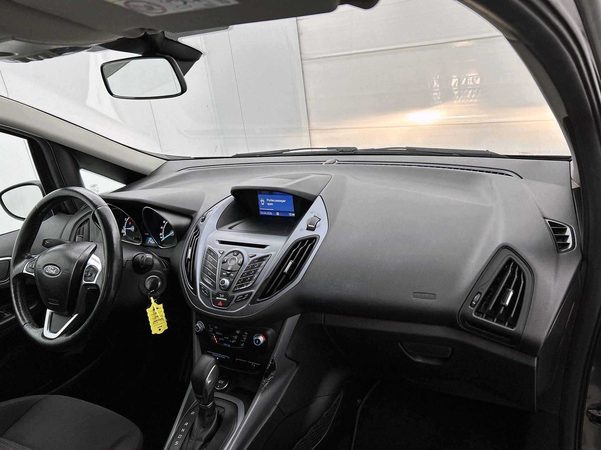 Ford-B-MAX-image-17