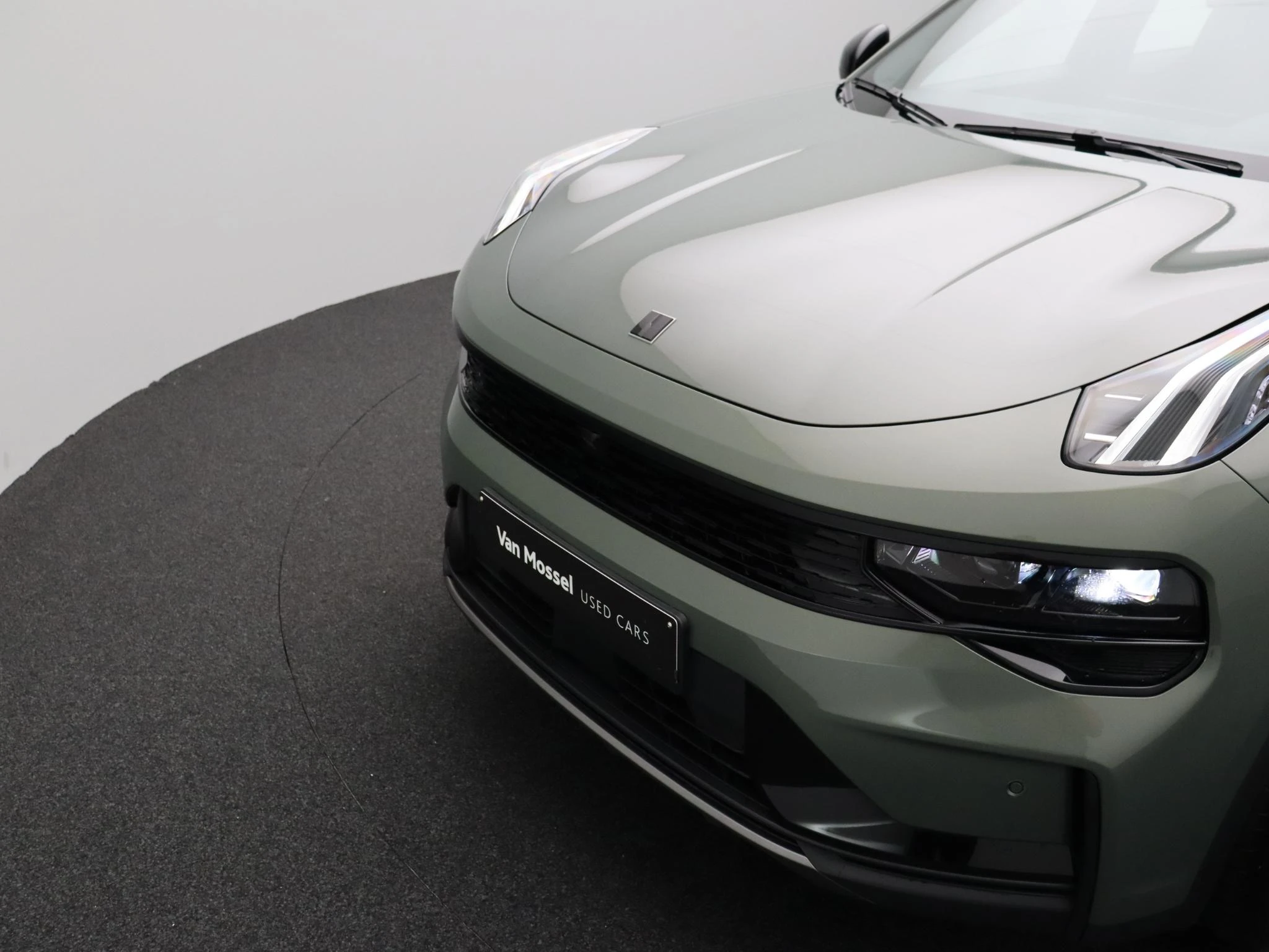 Lynk & Co-01-image-3
