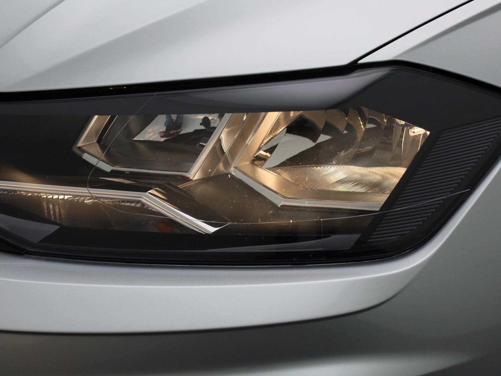 Volkswagen-Polo-image-13