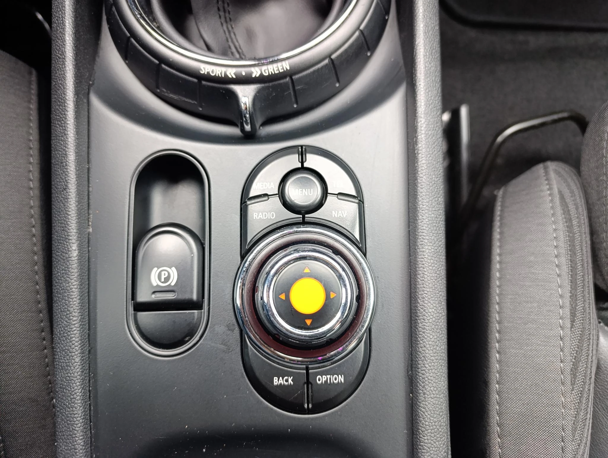 MINI-Clubman-image-16