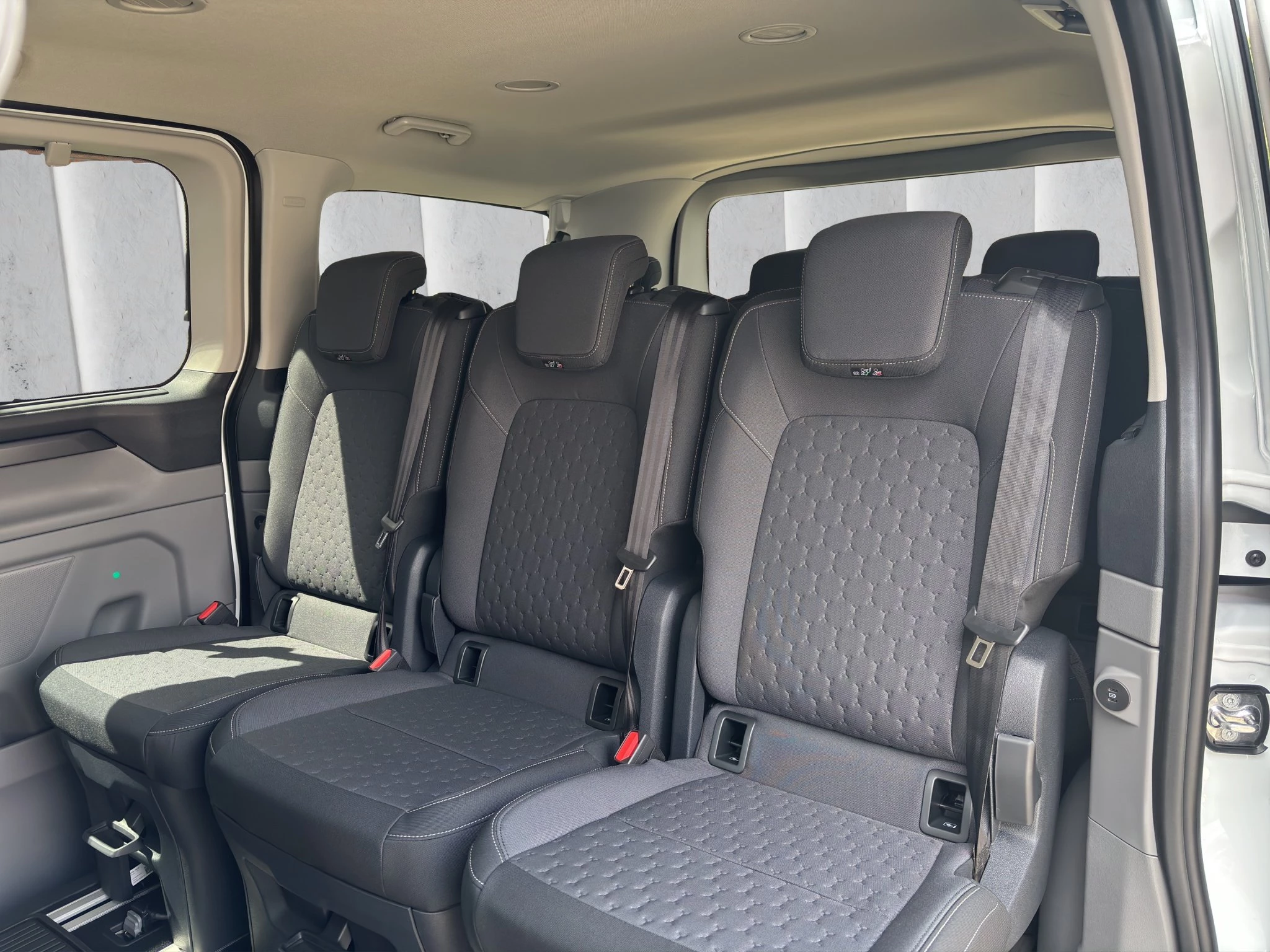 Ford Tourneo Custom Titanium 2.5 PHEV 340 L1 LED | ACC | GJR | RFK | SHZ | LMF