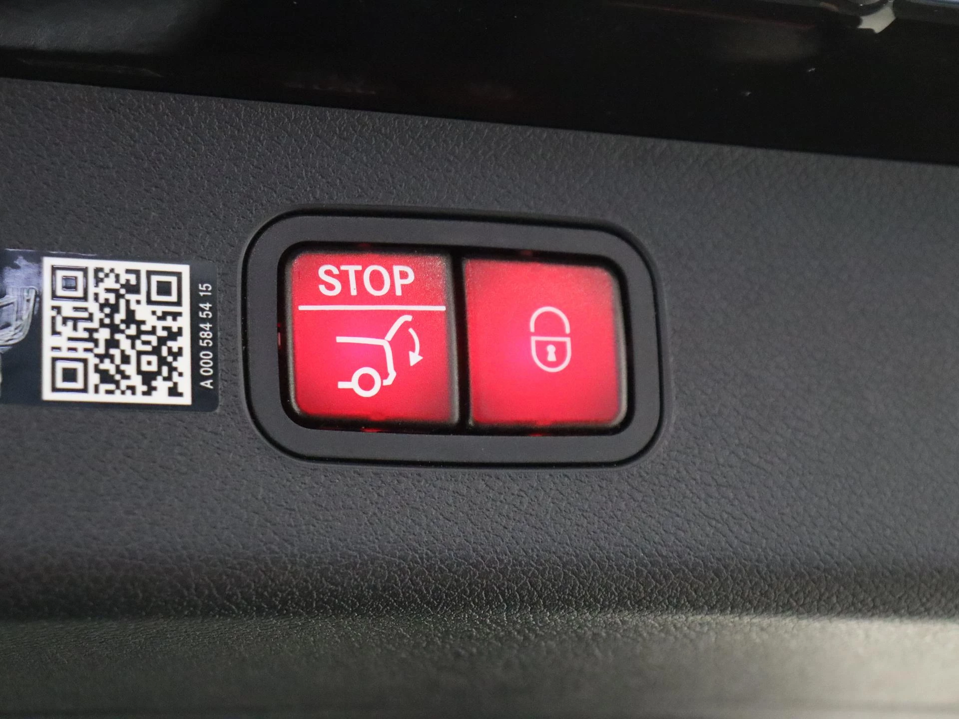 Mercedes-Benz-E-Klasse-image-43