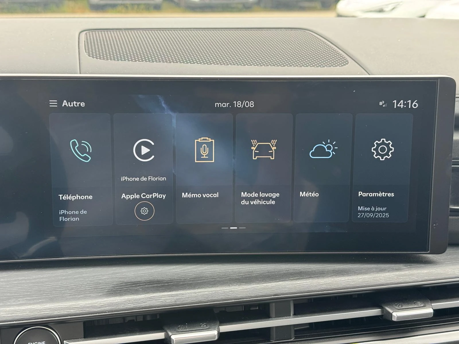 Hyundai-Santa Fe-image-14