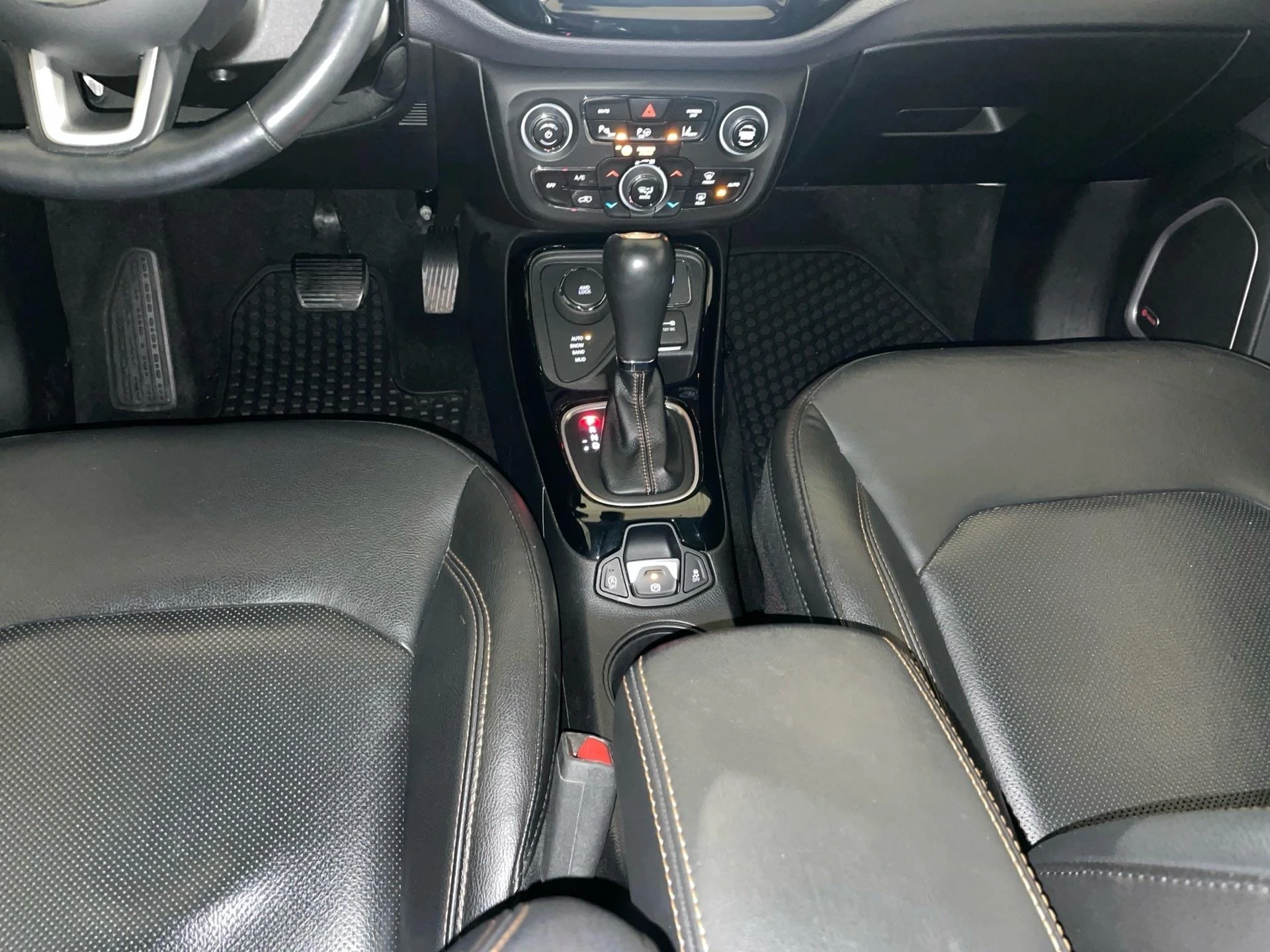 Jeep-Compass-image-9