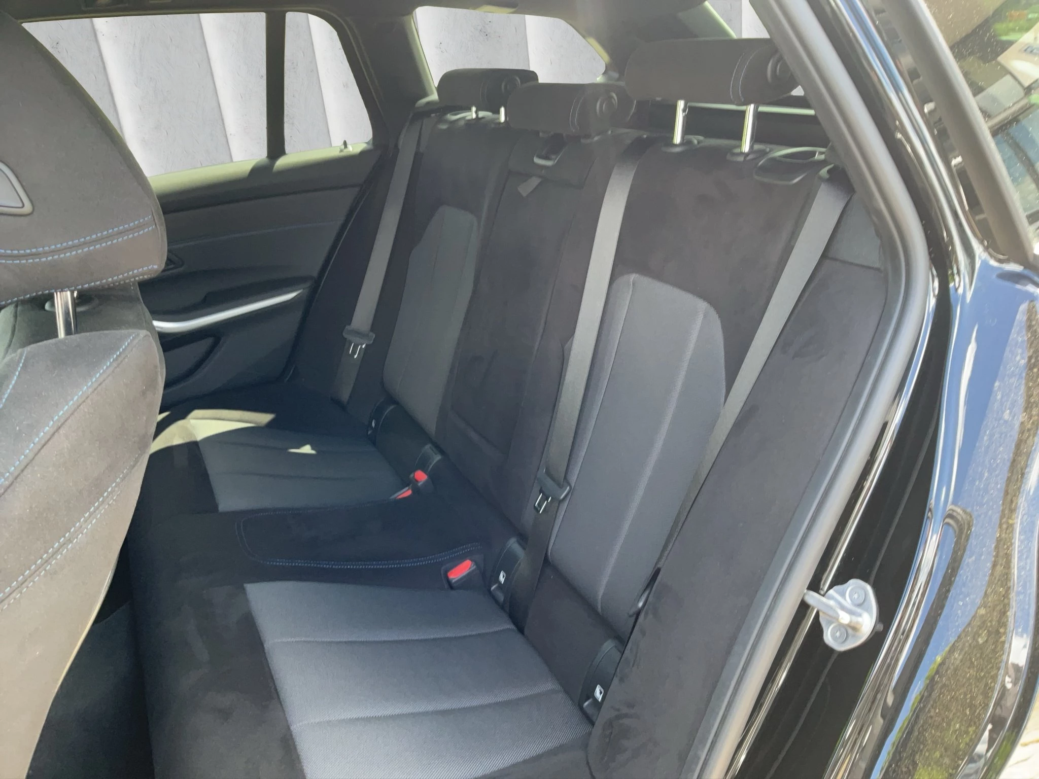 BMW 3er Reihe 330d touring xDrive. M Sport