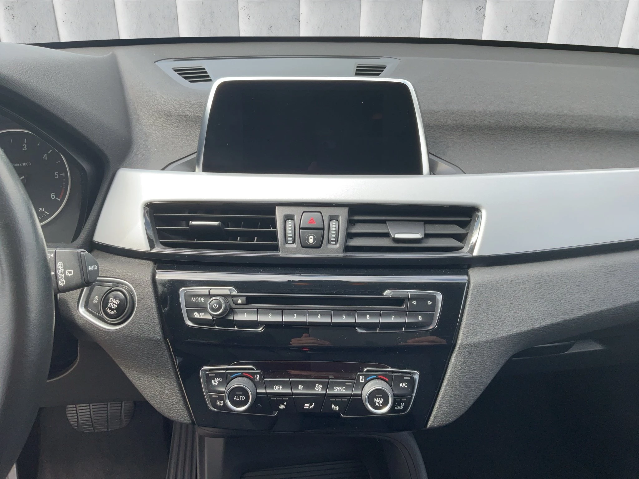BMW X1 sDrive 18d. LED. Navi.Sitzh.