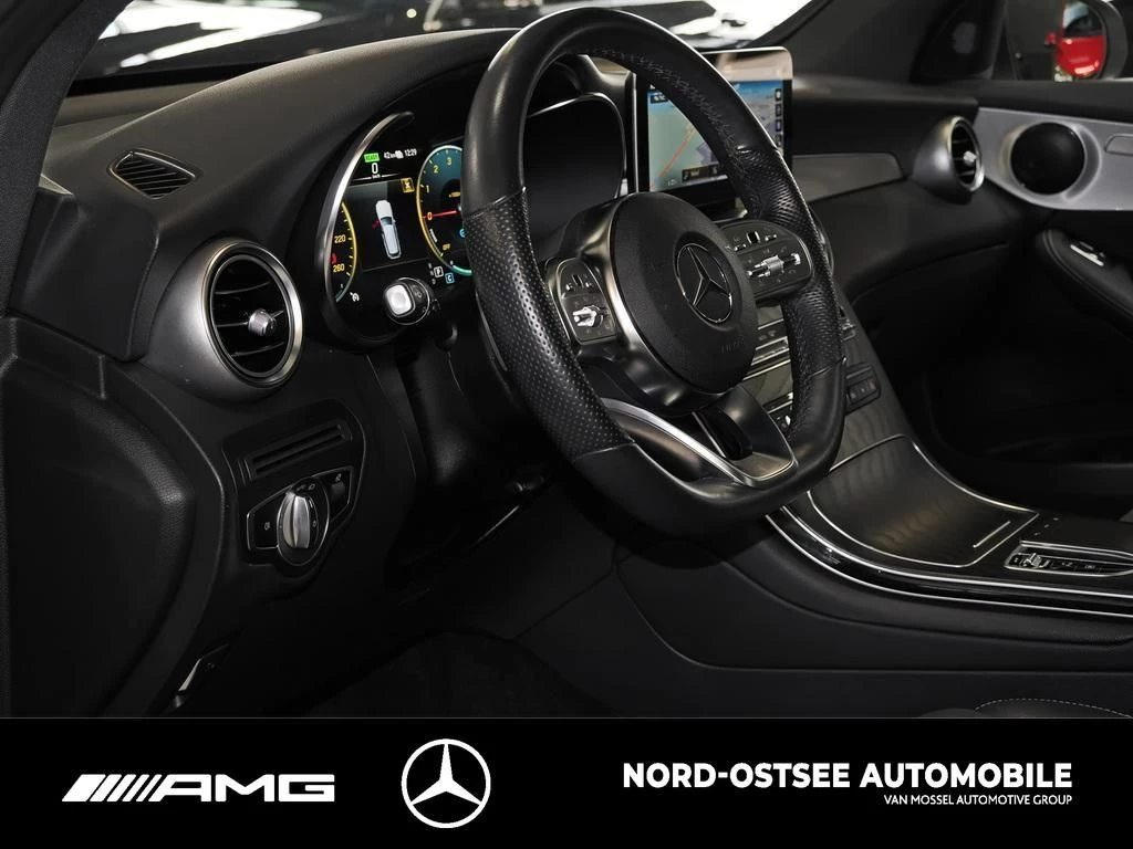 Mercedes-Benz GLC 300 de AMG 4M AHK AUT DYNLICHT PANO KEYLESS AMG LineX254 GLC 300 de AMG 4M AHK AUT DYNLICHT PANO KEYLESS AMG Line