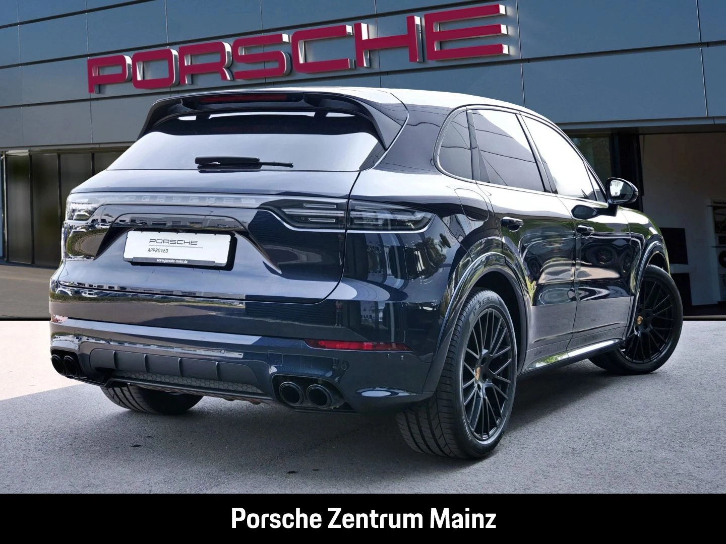 Porsche-Cayenne-image-2