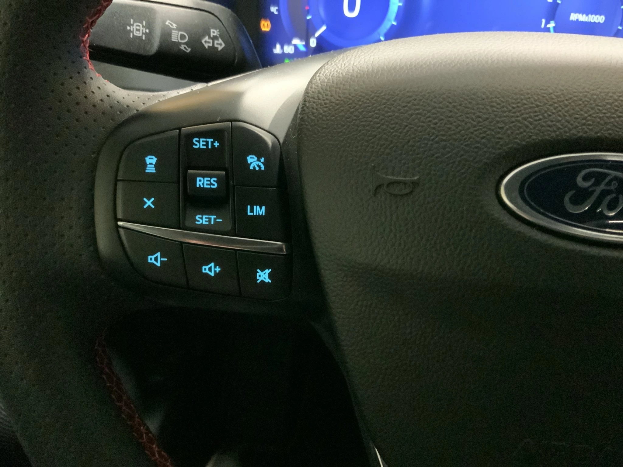 Ford Kuga ST-Line X*PANO*AHK*KAM*ACC*NAVI*SOUND-SYS.
