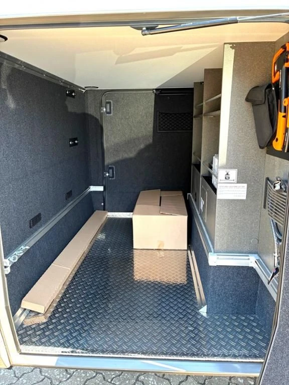 Hymer--image-25