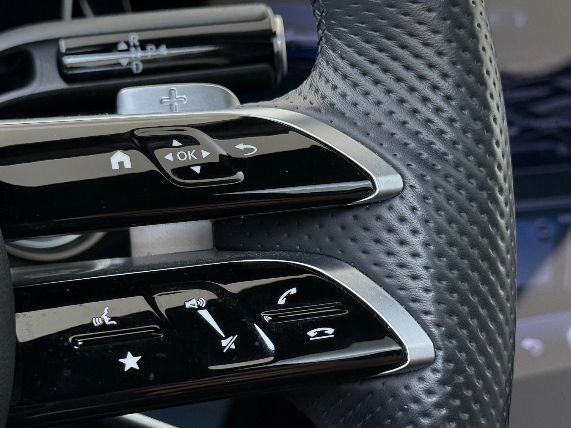Mercedes-Benz-E-Klasse-image-13